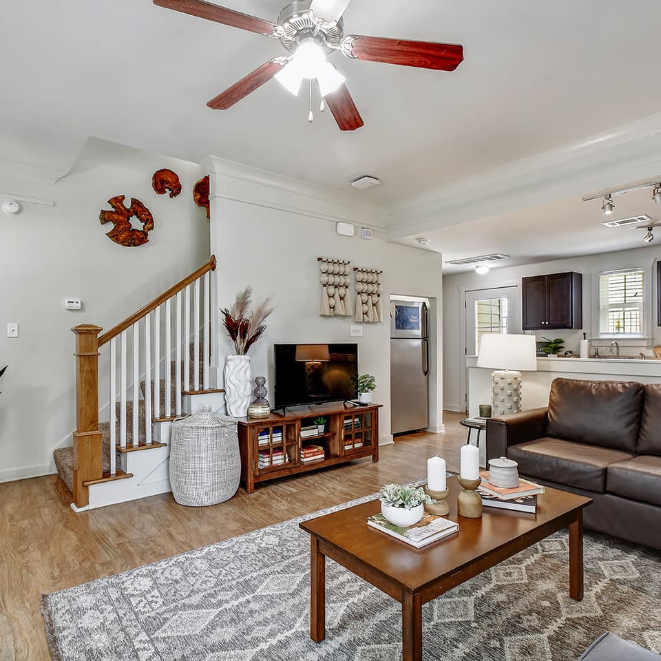 1415_Craddock_Avenue_0003