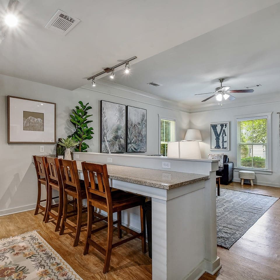 1415_Craddock_Avenue_0007