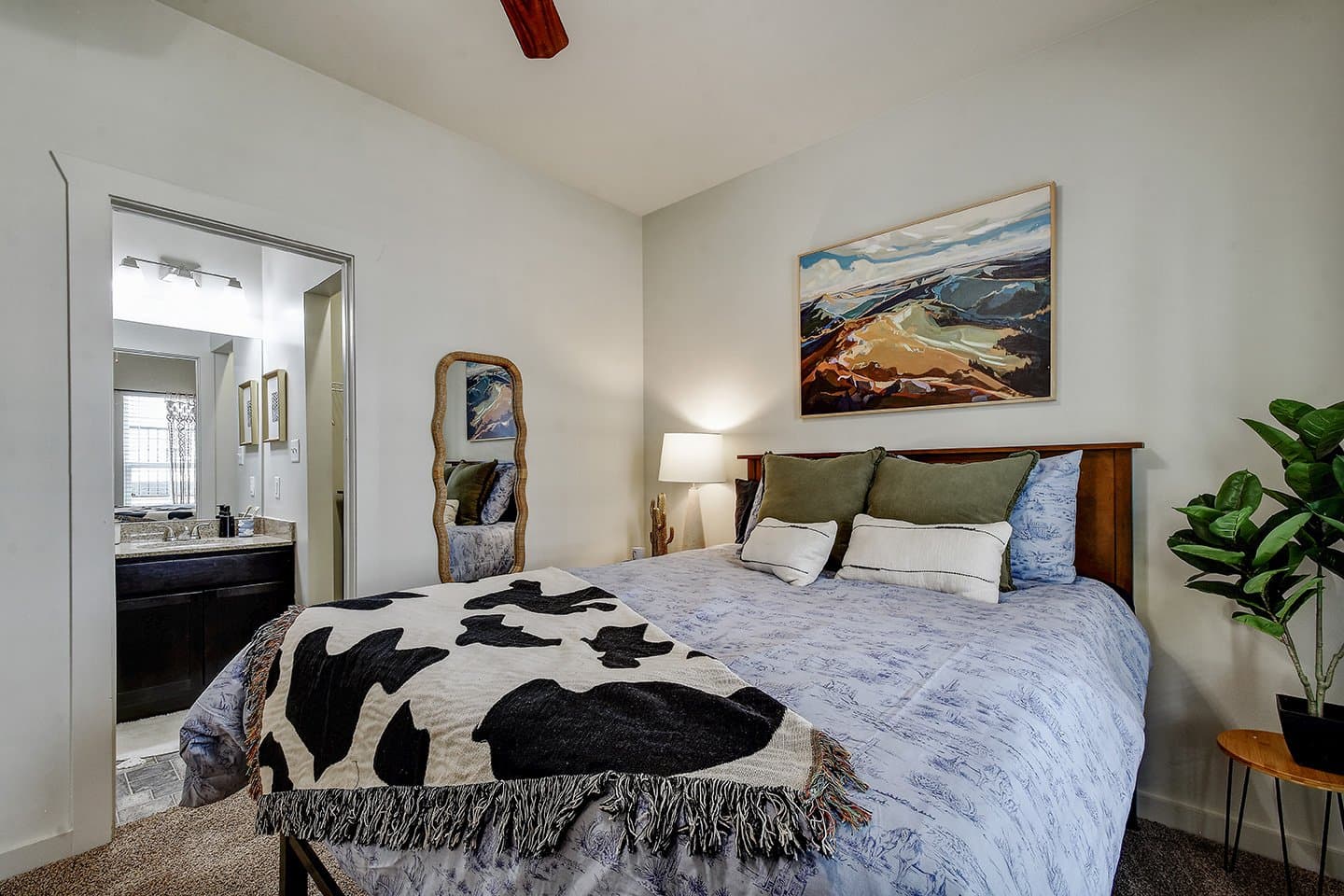 1415_Craddock_Avenue_0011