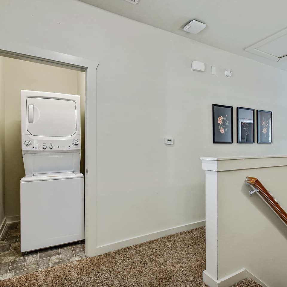 1415_Craddock_Avenue_0017